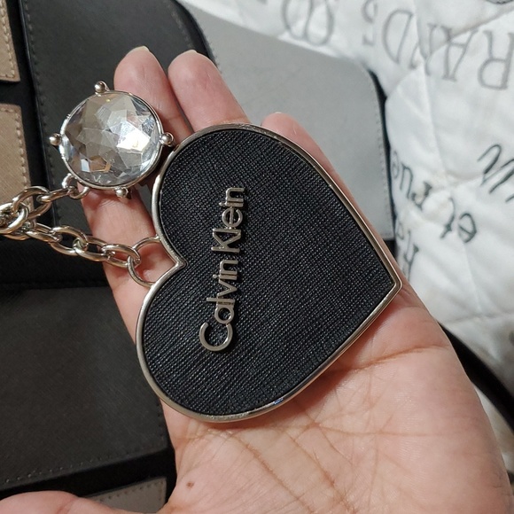 Calvin Klein Shoulder Bag - Picture 4 of 5